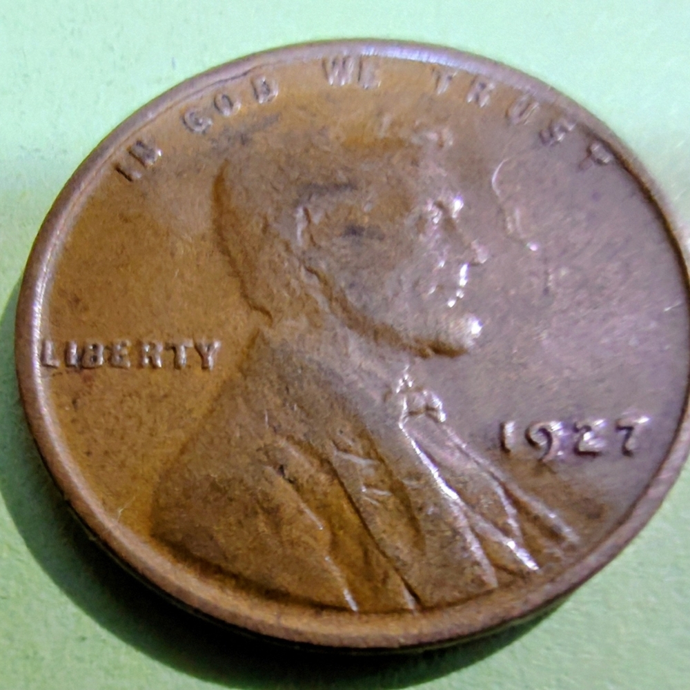 1927 Lincoln Wheat Penny 1-Cent In Good Circulated Condition. Item #5058
